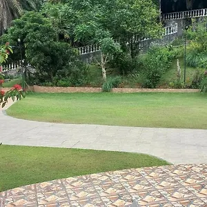 Loversnest Self Catering 3*, Anse aux Pins Seychelles
