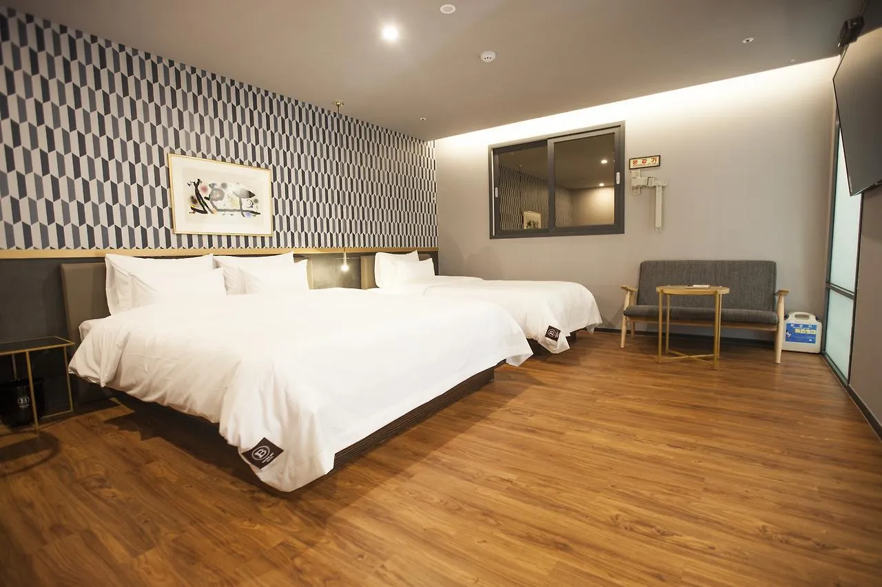 Seomyeon Brown-Dot Hotel Gold Busan