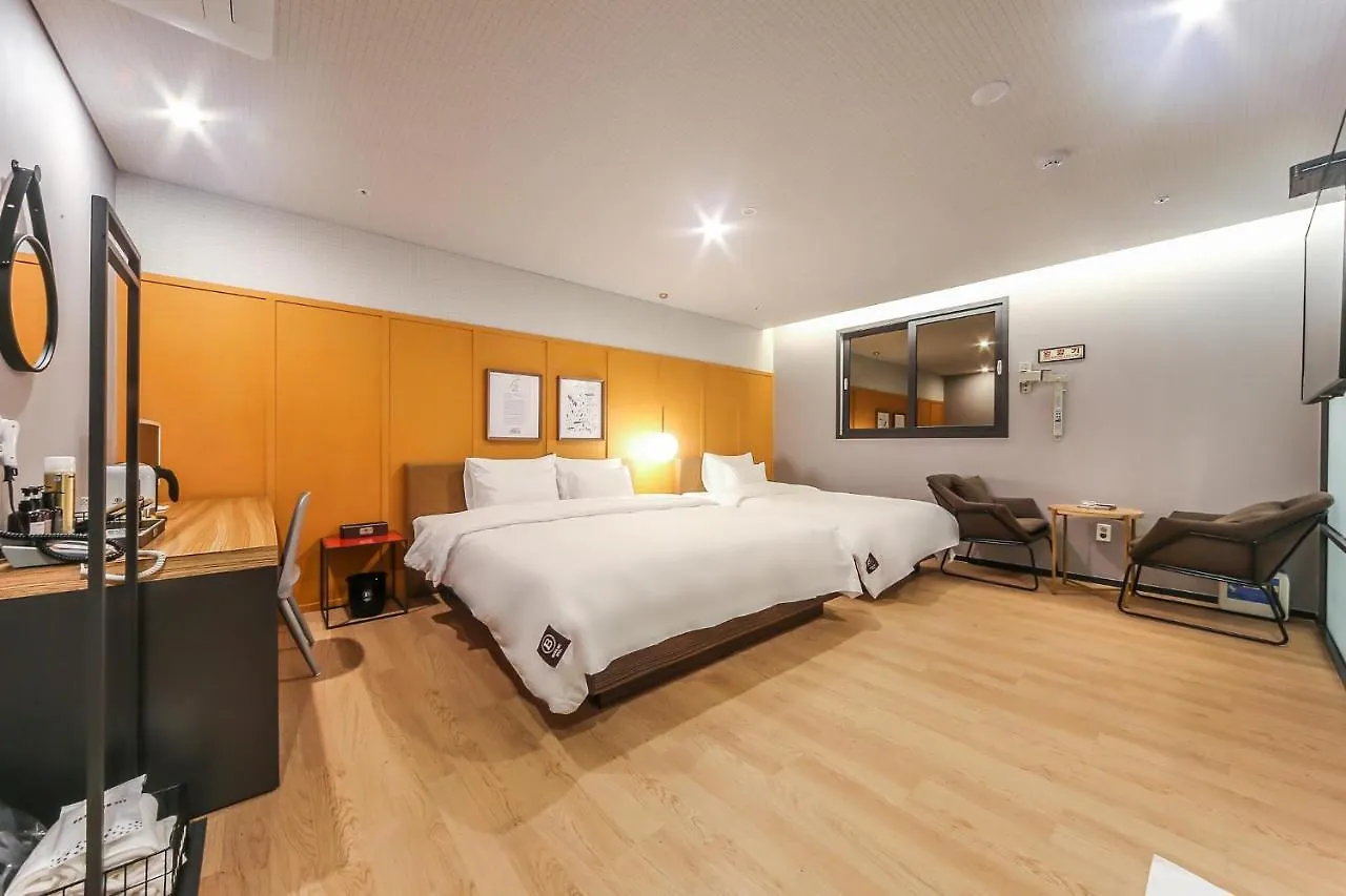 Seomyeon Brown-Dot Hotel Gold Busan 3*,